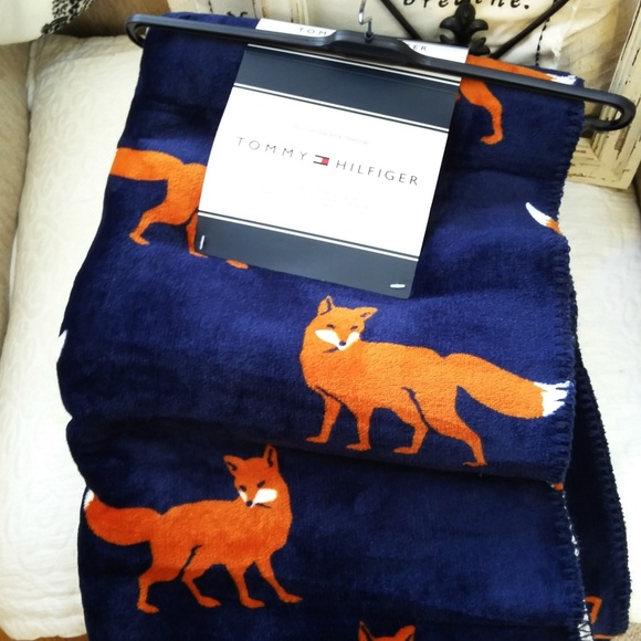 Tommy Hilfiger Other - NEW! Preppy FOX SUPER Soft PLUSH Sherpa THROW